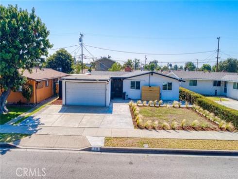 935 S. Nutwood Street