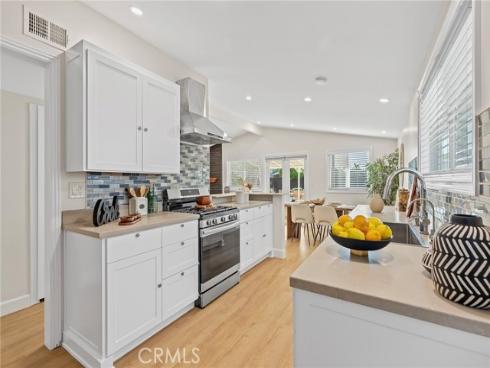 935 S Nutwood Street, Anaheim, CA