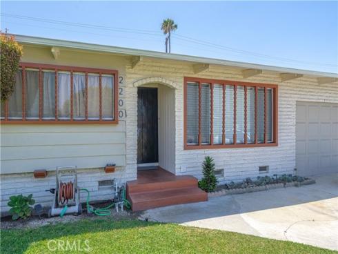 2200 E Blanchard , Anaheim, CA