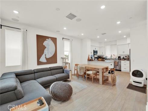 271 N Magnolia  5  Avenue, Anaheim, CA