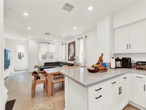271 N Magnolia  5  Avenue, Anaheim, CA