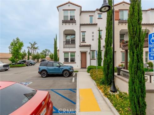 271 N Magnolia  5  Avenue, Anaheim, CA