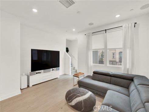 271 N Magnolia  5  Avenue, Anaheim, CA