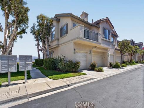 7839 E Viewrim , Anaheim, CA