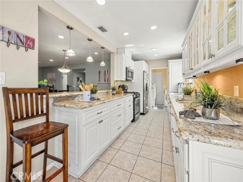1835 W Chateau , Anaheim, CA