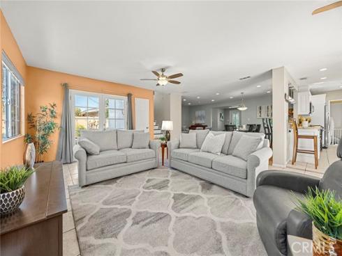 1835 W Chateau , Anaheim, CA