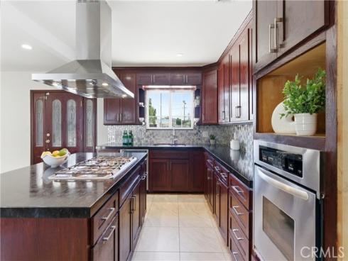 1015 N Modena Place, Anaheim, CA