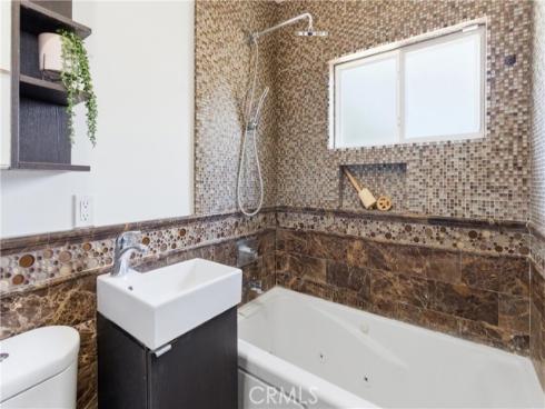 1015 N Modena Place, Anaheim, CA