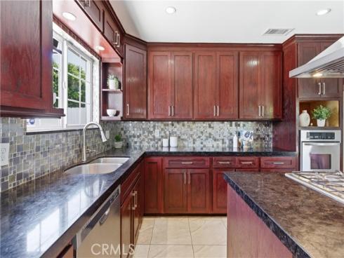 1015 N Modena Place, Anaheim, CA