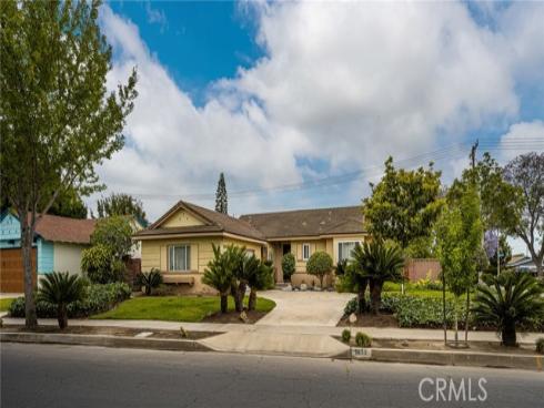 1830 W Chalet Avenue, Anaheim, CA
