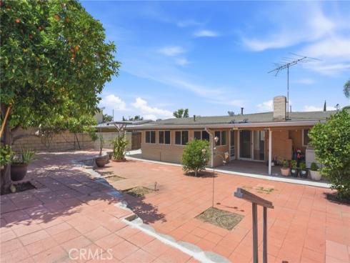 9672 Guinida , Anaheim, CA