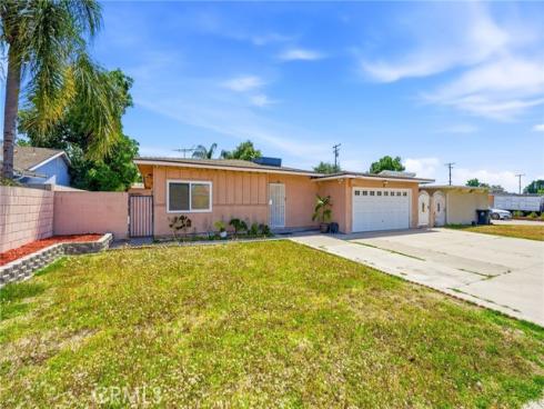 9672 Guinida , Anaheim, CA