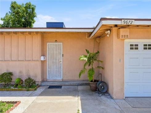 9672 Guinida , Anaheim, CA