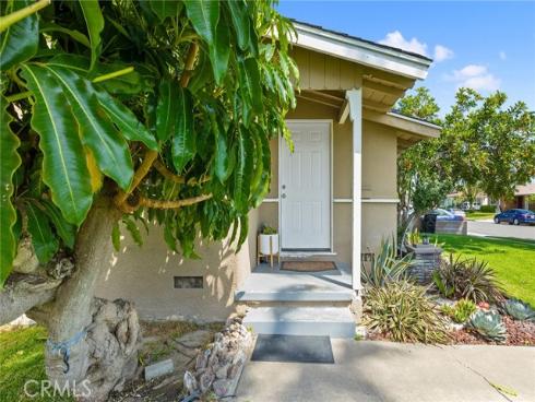917 N Winter Street , Anaheim, CA