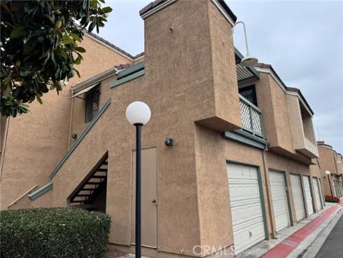 3547 W Greentree F , Anaheim, CA