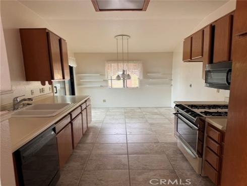 3547 W Greentree F , Anaheim, CA