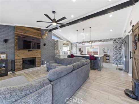 10652 Thomas , Anaheim, CA