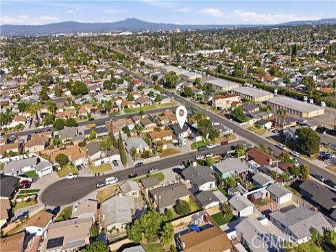 10652  Thomas  , Anaheim, CA
