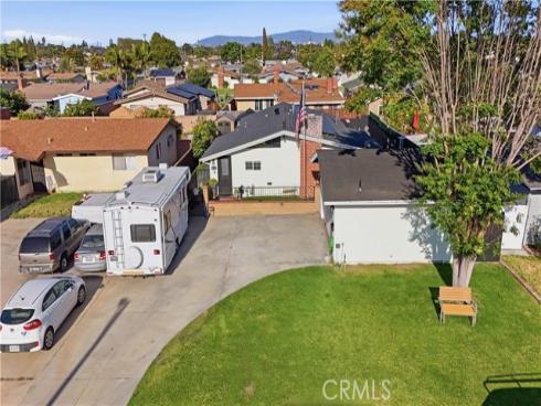 10652 Thomas , Anaheim, CA