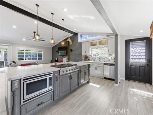 10652 Thomas , Anaheim, CA