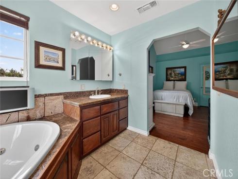 6263 E Northfield , Anaheim, CA