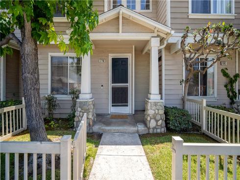 970 E Chestnut , Anaheim, CA