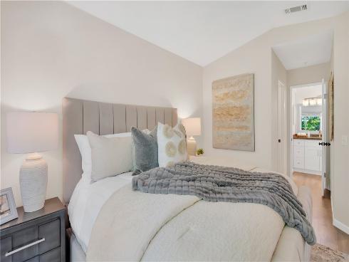 970 E Chestnut , Anaheim, CA