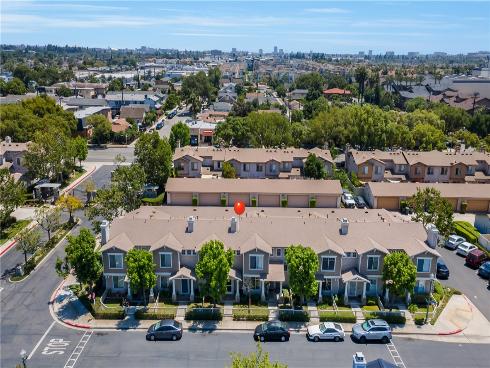 970 E Chestnut , Anaheim, CA