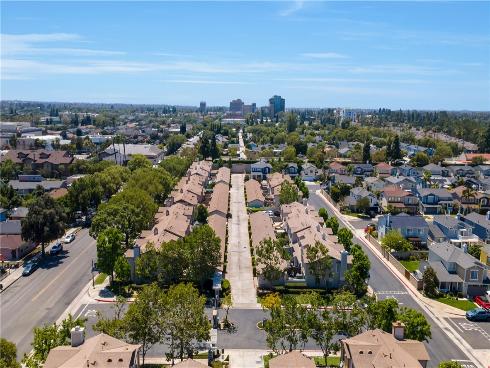 970 E Chestnut , Anaheim, CA
