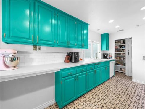 559 S Clementine , Anaheim, CA