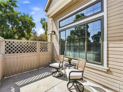 1836 W Falmouth Avenue 11 , Anaheim, CA