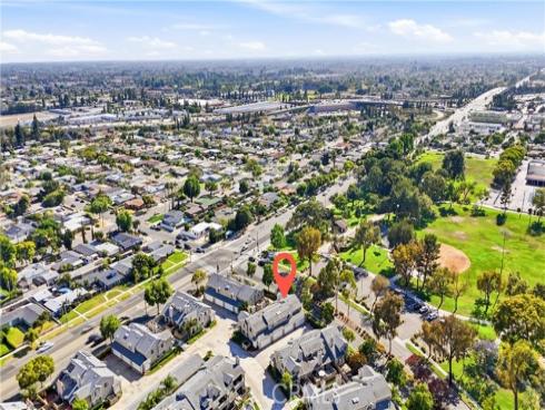 1836 W Falmouth Avenue 11 , Anaheim, CA