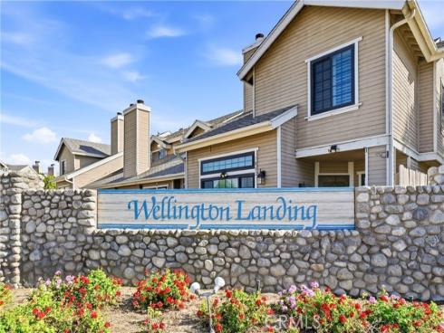 1836 W Falmouth Avenue 11 , Anaheim, CA