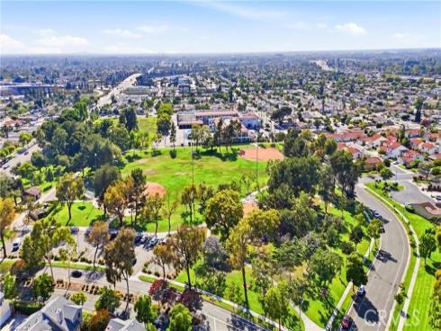 1836 W Falmouth Avenue 11 , Anaheim, CA