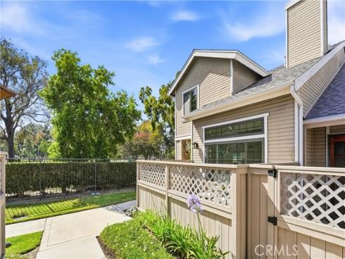 1836 W W Falmouth Avenue 11 , Anaheim, CA