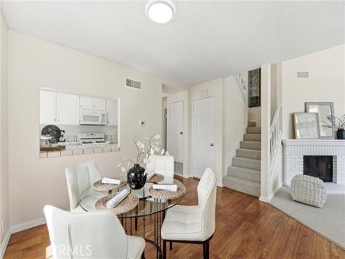 1836 W W Falmouth Avenue 11 , Anaheim, CA