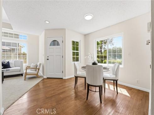 1836 W W Falmouth Avenue 11 , Anaheim, CA
