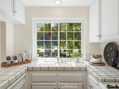 1836 W W Falmouth Avenue 11 , Anaheim, CA