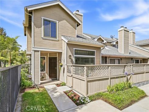 1836 W W Falmouth Avenue 11 , Anaheim, CA