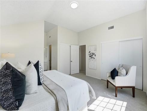 1836 W W Falmouth Avenue 11 , Anaheim, CA