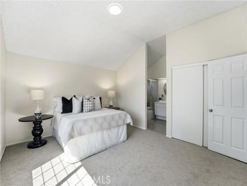 1836 W W Falmouth Avenue 11 , Anaheim, CA