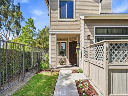 1836 W W Falmouth Avenue 11 , Anaheim, CA