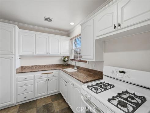 1025 N Modena , Anaheim, CA