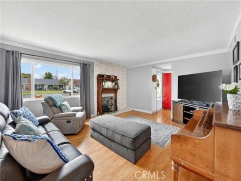 2789 E Oshkosh , Anaheim, CA