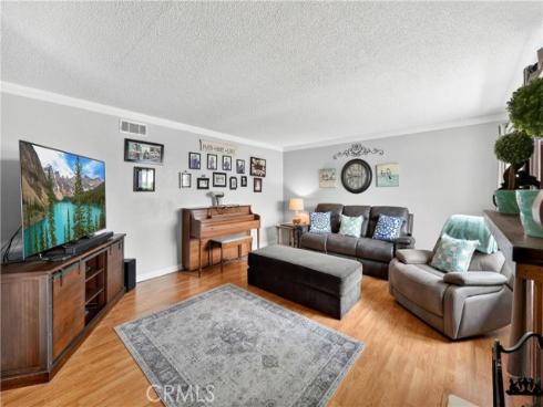 2789 E Oshkosh , Anaheim, CA