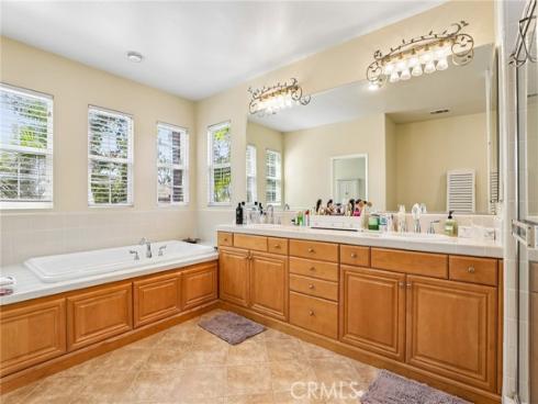 5802 E Treehouse  , Anaheim, CA
