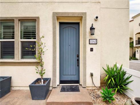 2242 W Anacasa , Anaheim, CA