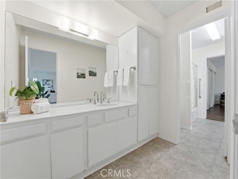 1955 W Bayshore , Anaheim, CA