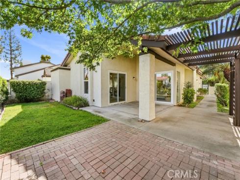 1955 W Bayshore , Anaheim, CA