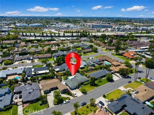 1450 W Wedgewood   Drive, Anaheim, CA